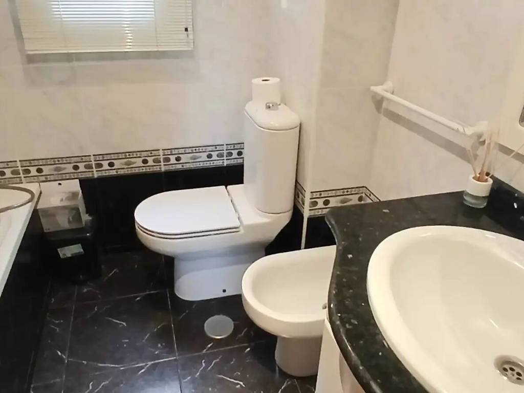 Piso de 107 m² en Almería