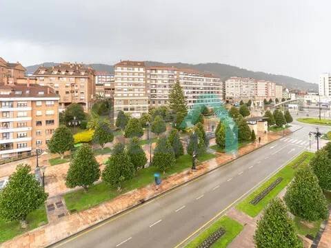Piso de 120 m² en Oviedo