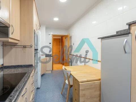Flat 86 m² in Oviedo