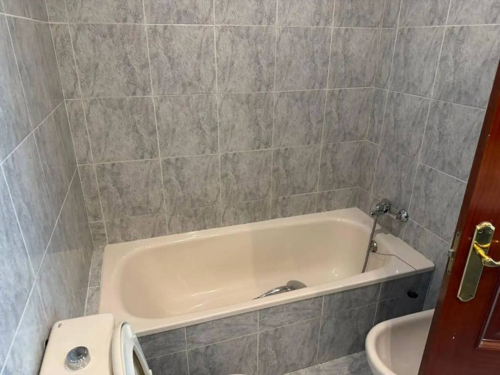 Piso de 130 m² en Granada