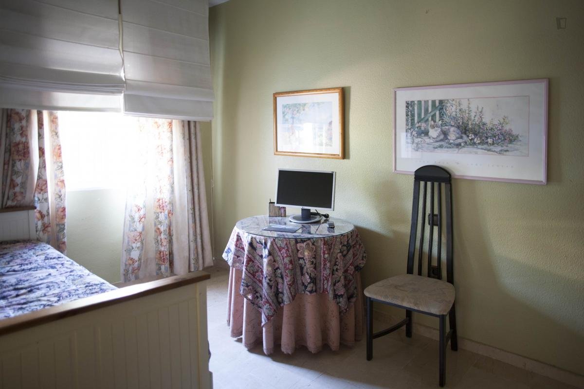 Habitación en alquiler, Sanlúcar la Mayor