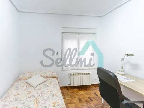 Piso de 78 m² en Oviedo