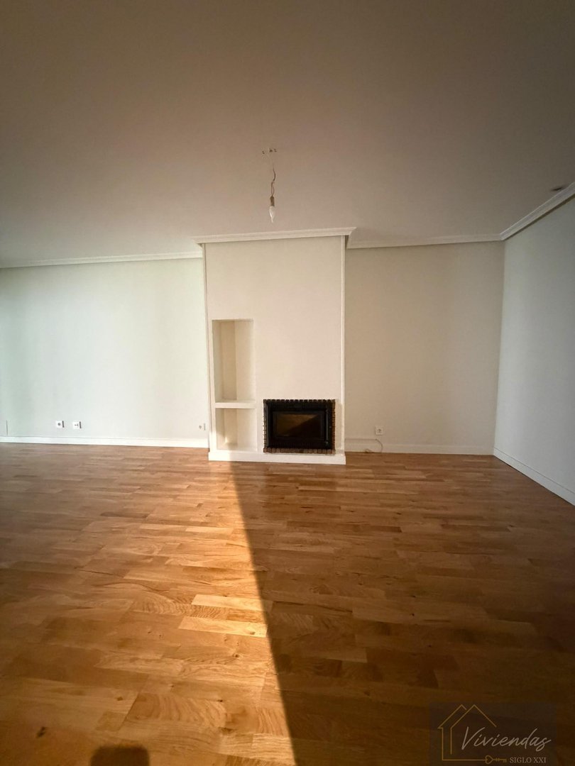 Casa de 380 m² a Pozuelo de Alarcón