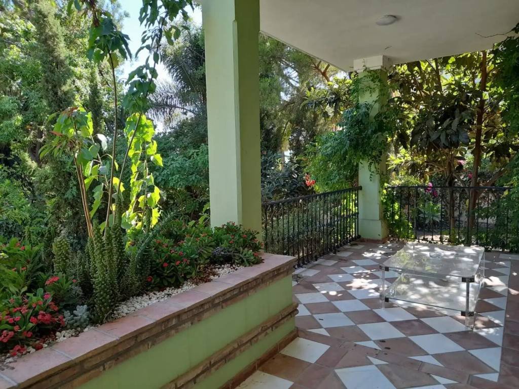 Casa de 752 m² en Estepona