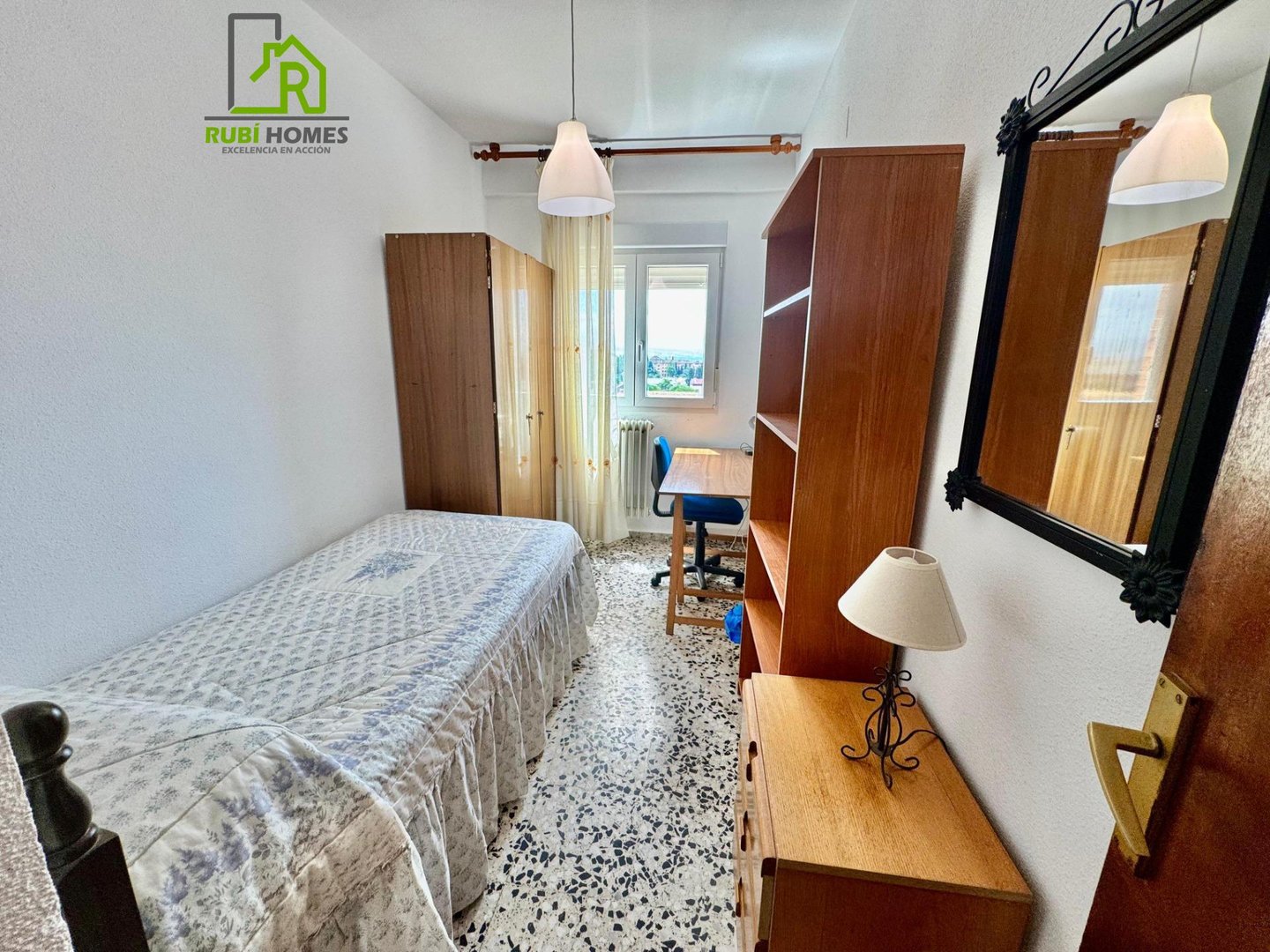Piso de 115 m² en Granada