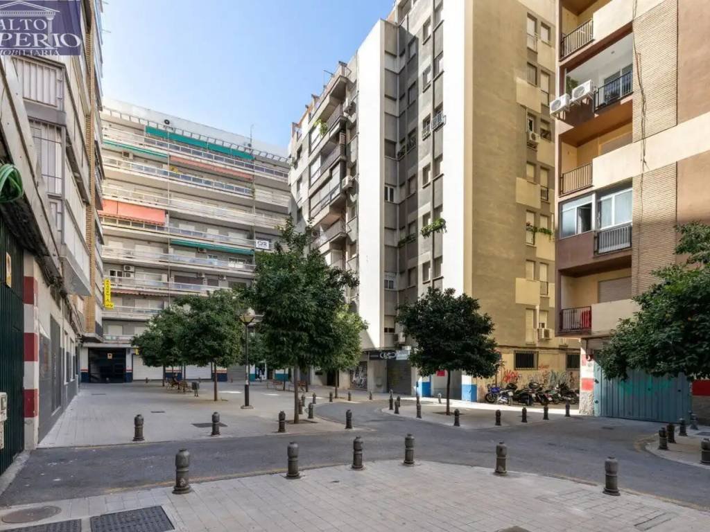 Piso de 105 m² en Granada