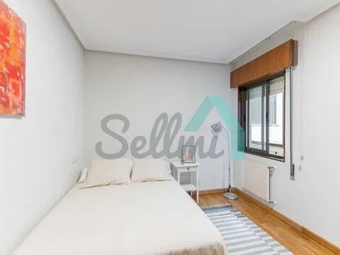 Piso de 132 m² en Oviedo