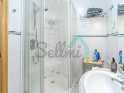 Piso de 120 m² en Castropol