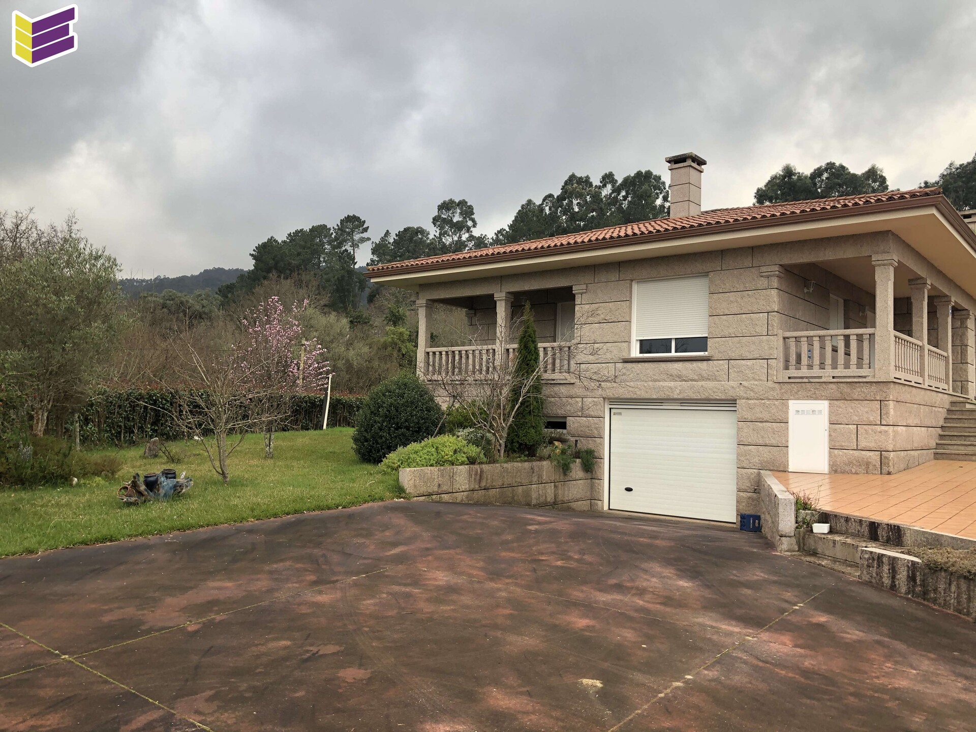 Haus 377 m² in O Porriño