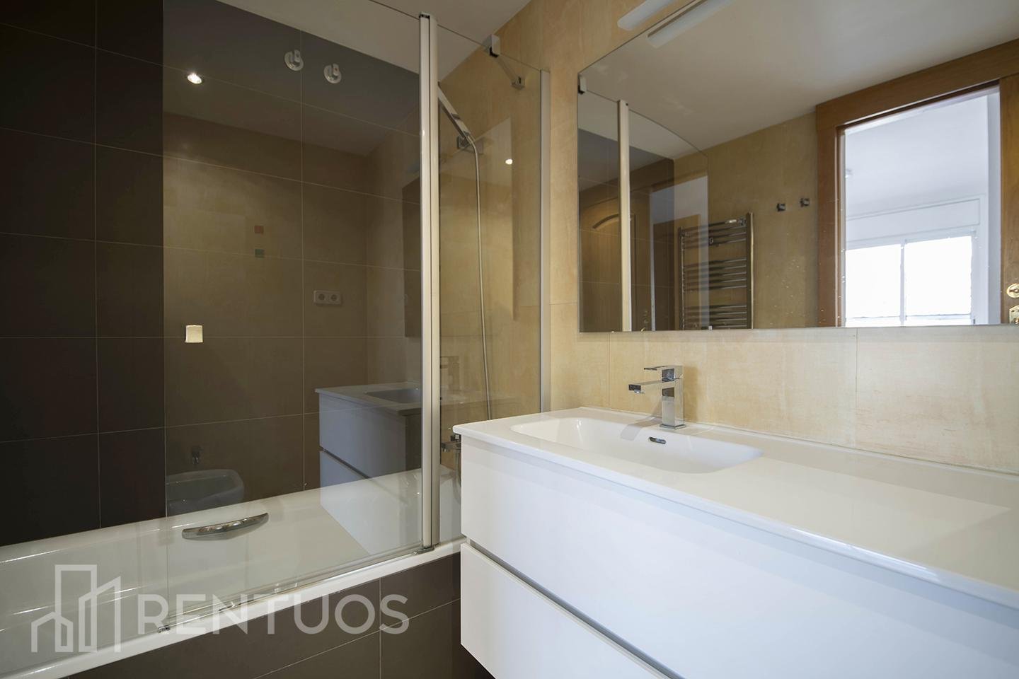 Wohnung 80 m² in Montcada i Reixac