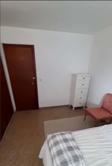 Chambre à louer, Valence
