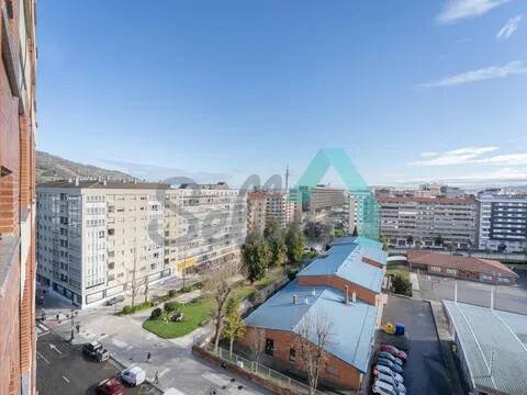 Piso de 85 m² en Oviedo