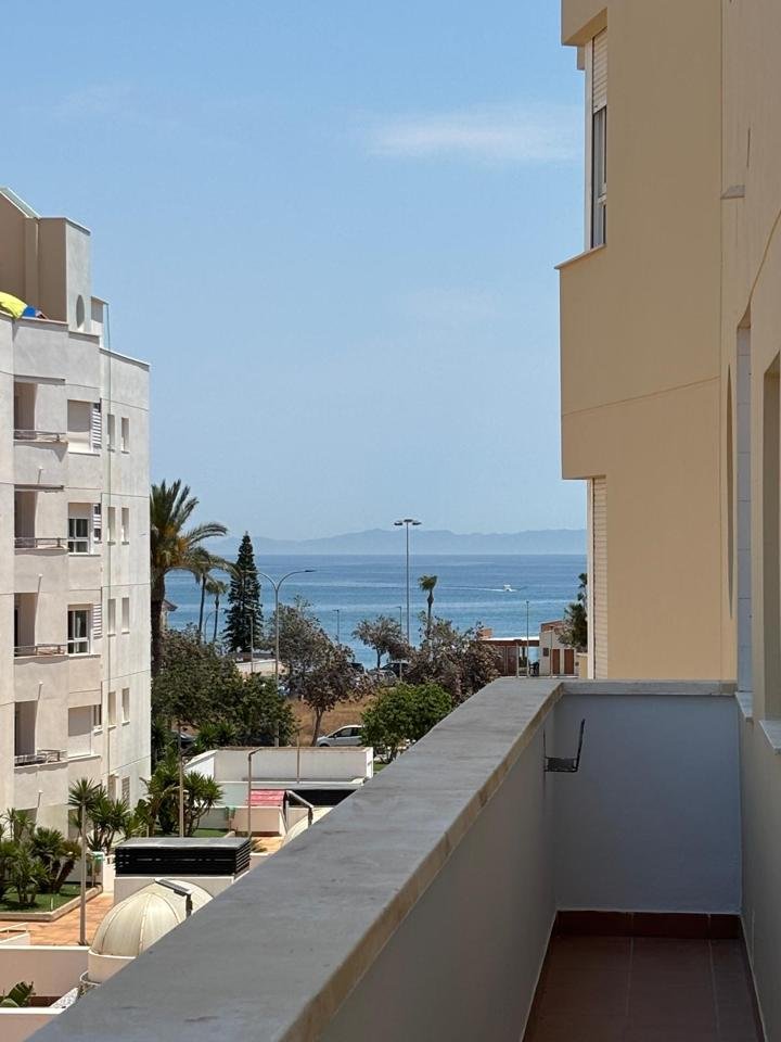 Piso de 94 m² en Roquetas de Mar