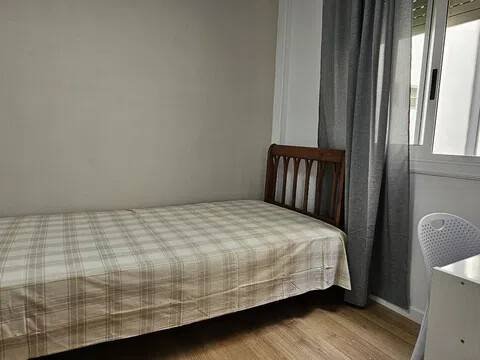 Habitación 130 m², Alicante