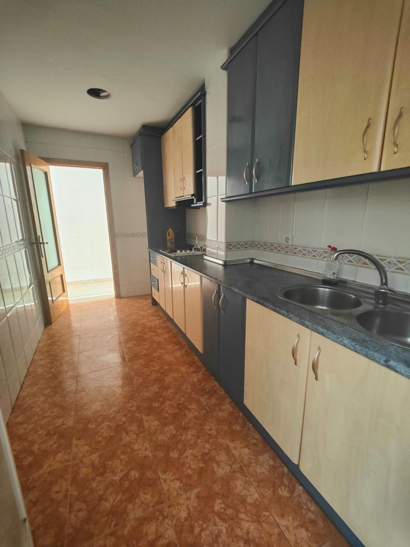 Piso de 89 m² en Gójar