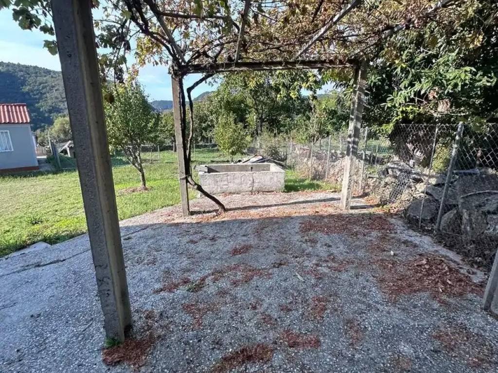 Casa de 95 m² en Parada de Sil