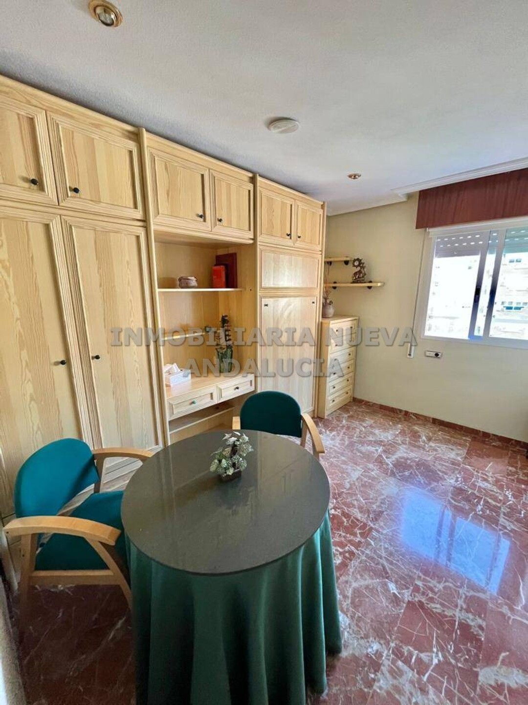 Piso de 105 m² en Almería