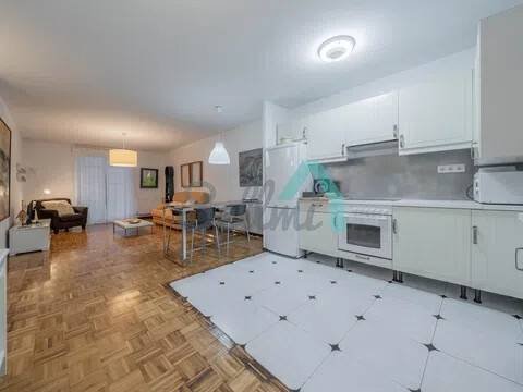 Piso de 89 m² en Oviedo