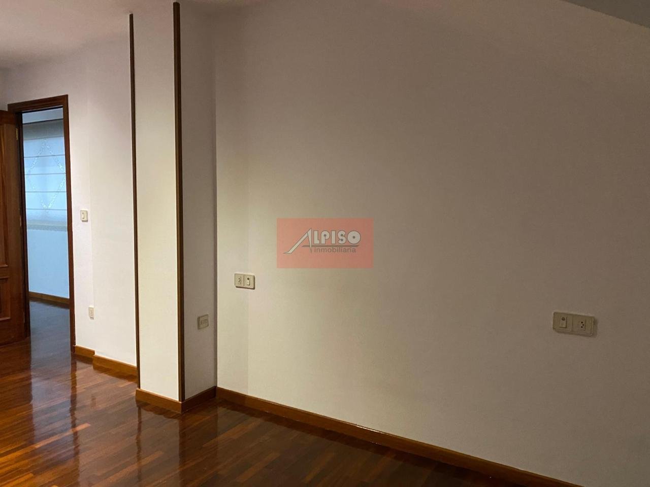 Pis de 82 m² a Ourense