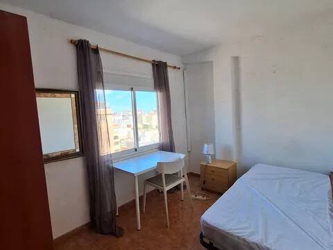 Piso de 85 m² en Almería