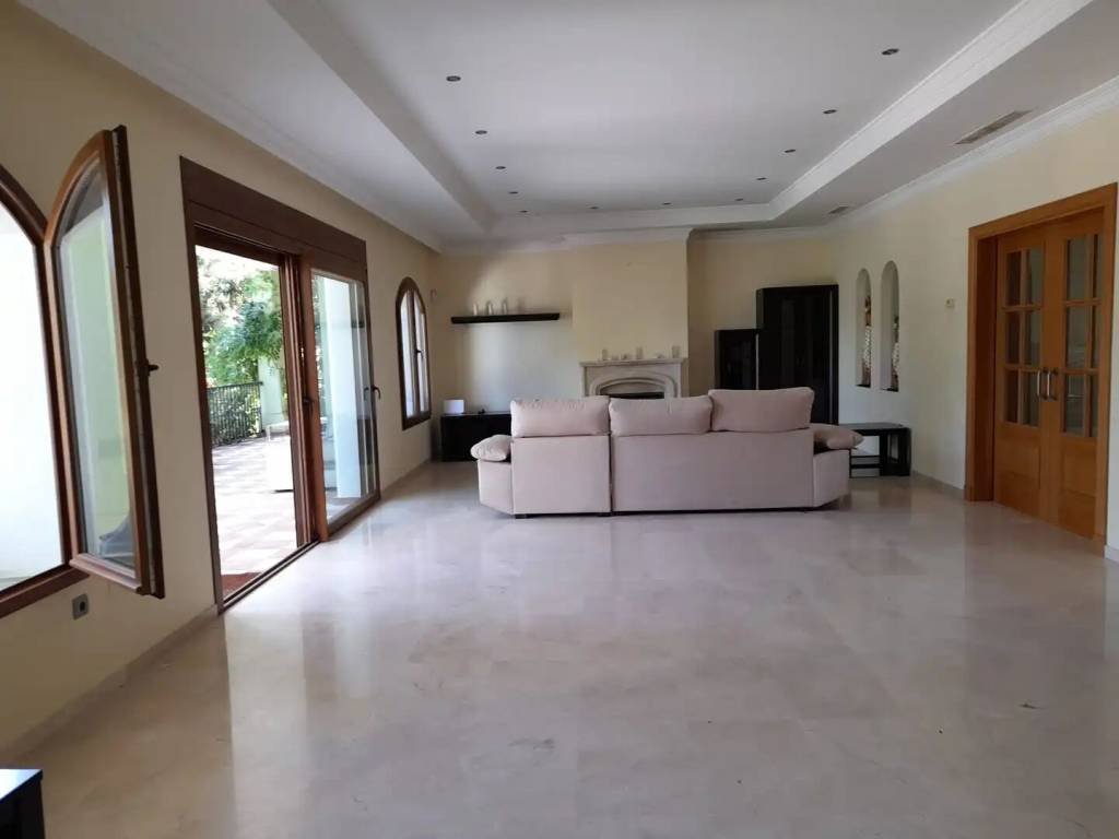 Casa de 752 m² en Estepona
