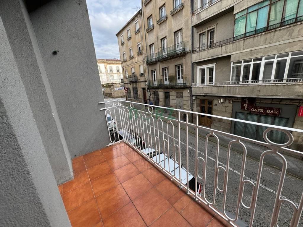 Habitación 112 m², Ourense