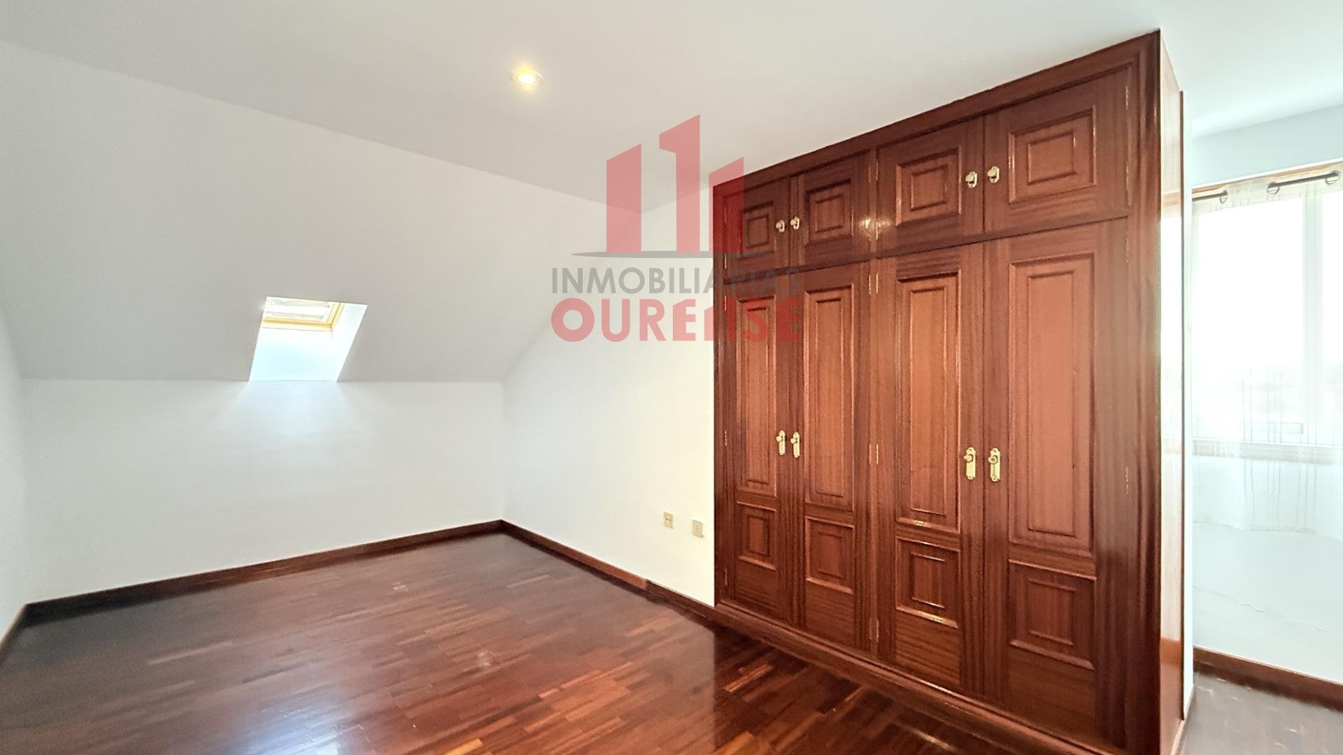Appartement 82 m² à Ourense