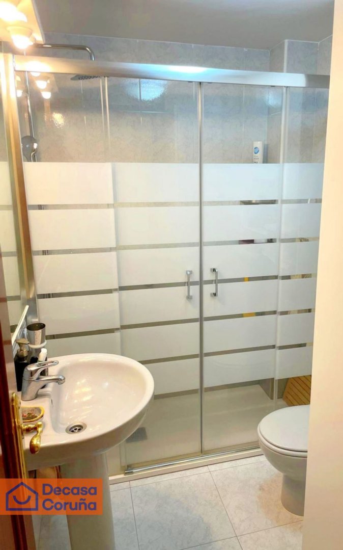 Piso de 90 m² en Oleiros