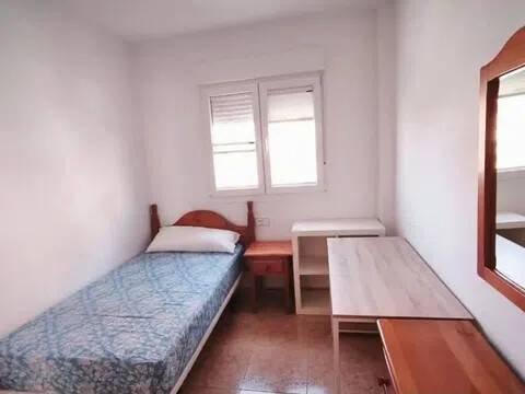 Piso de 81 m² en Almería