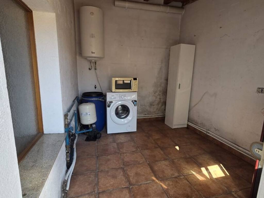 Casa de 180 m² en Teo
