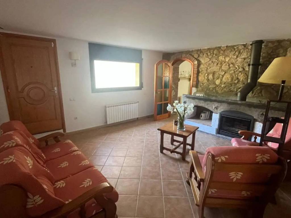 Piso de 311 m² en Riells i Viabrea