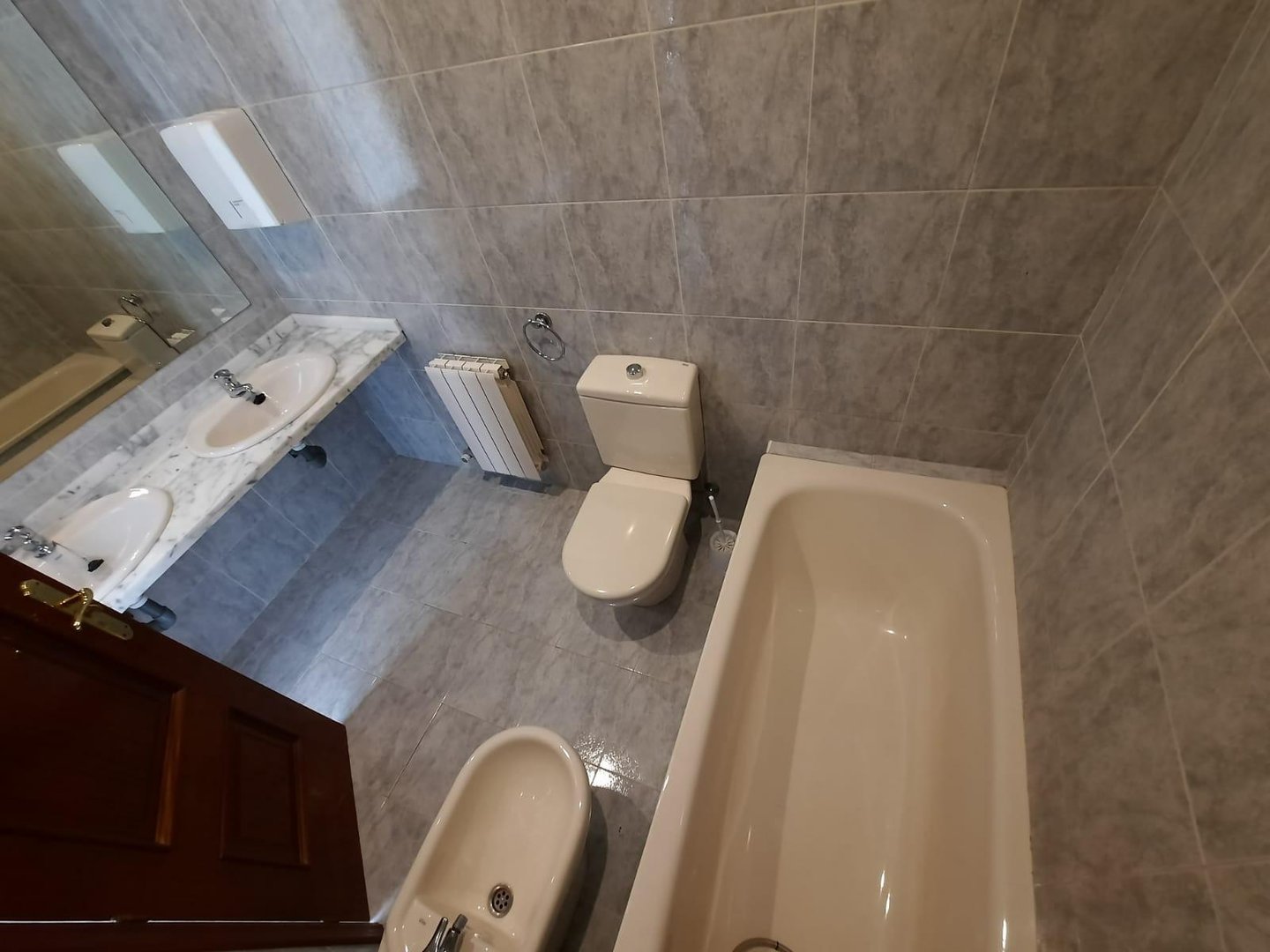 Piso de 139 m² en Granada