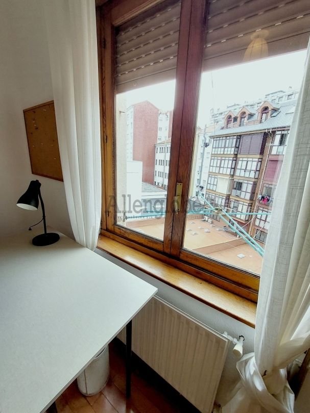 Piso de 99 m² en Oviedo