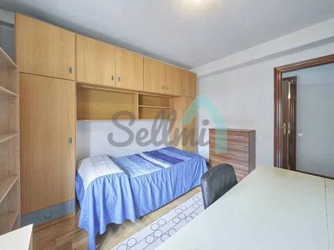 Piso de 86 m² en Oviedo