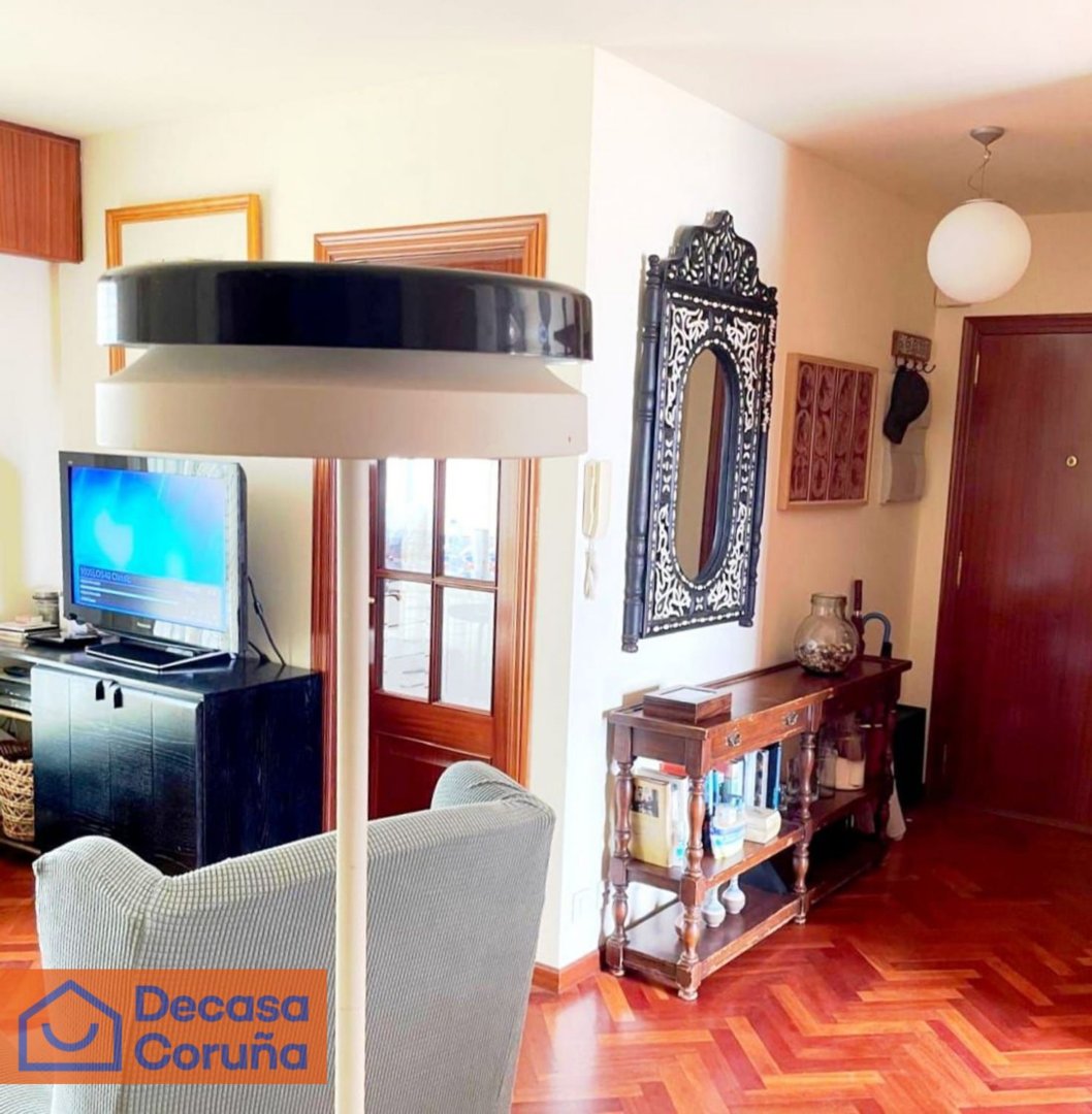 Piso de 90 m² en Oleiros