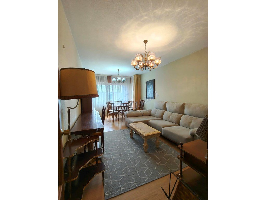 Piso de 90 m² en Lugo