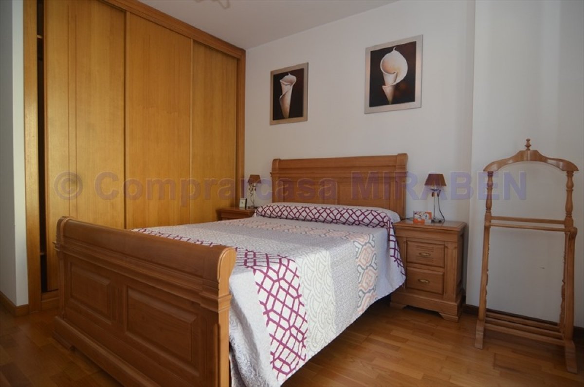 Piso de 90 m² en Boiro