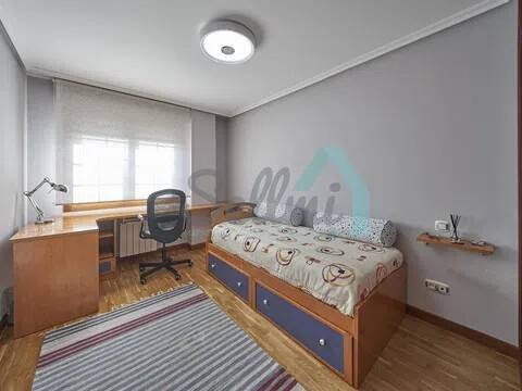 Pis de 106 m² a Oviedo