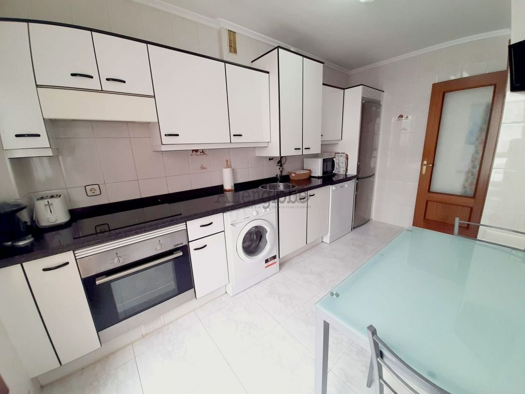 Piso de 90 m² en Oviedo