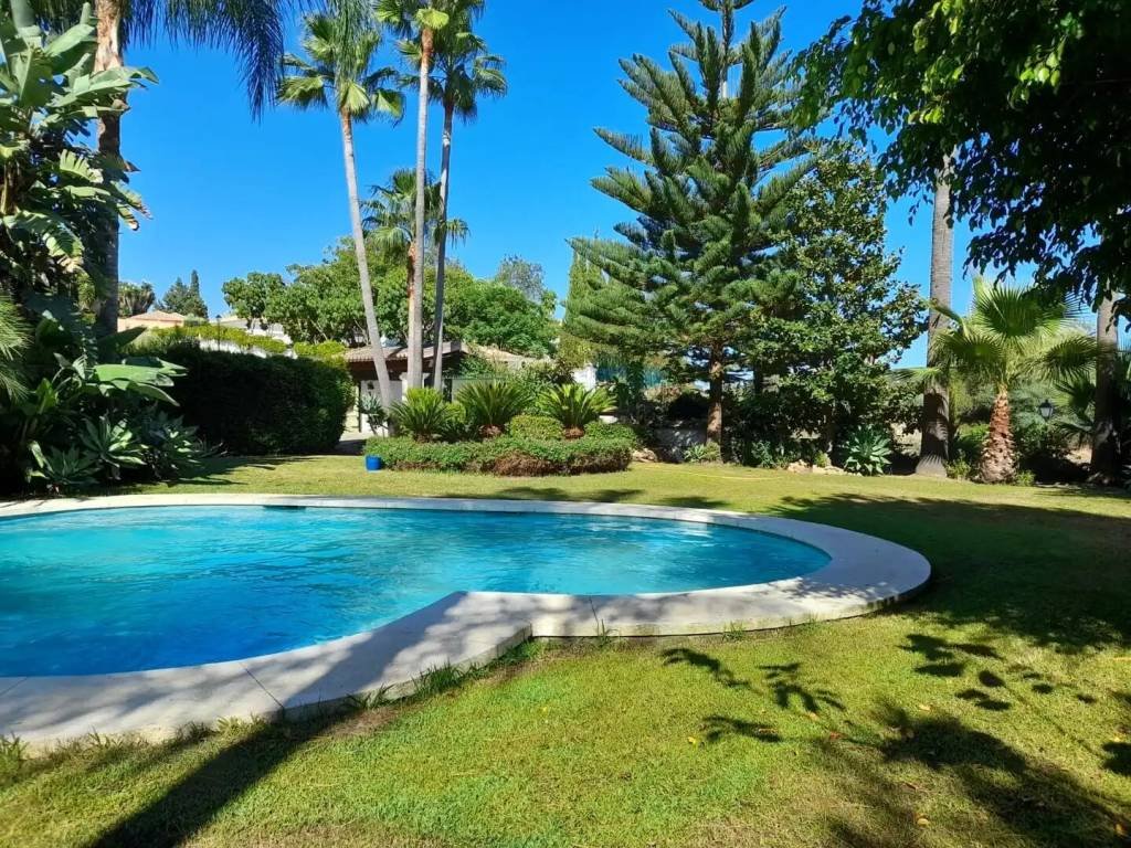Casa de 752 m² en Estepona