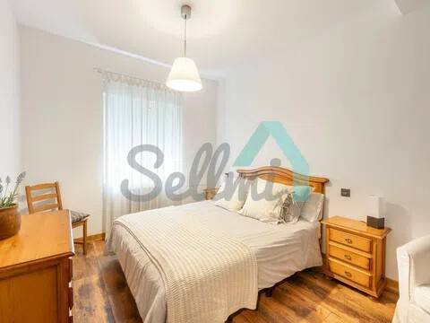 Piso de 126 m² en Oviedo