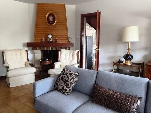 Casa de 280 m² en Oleiros