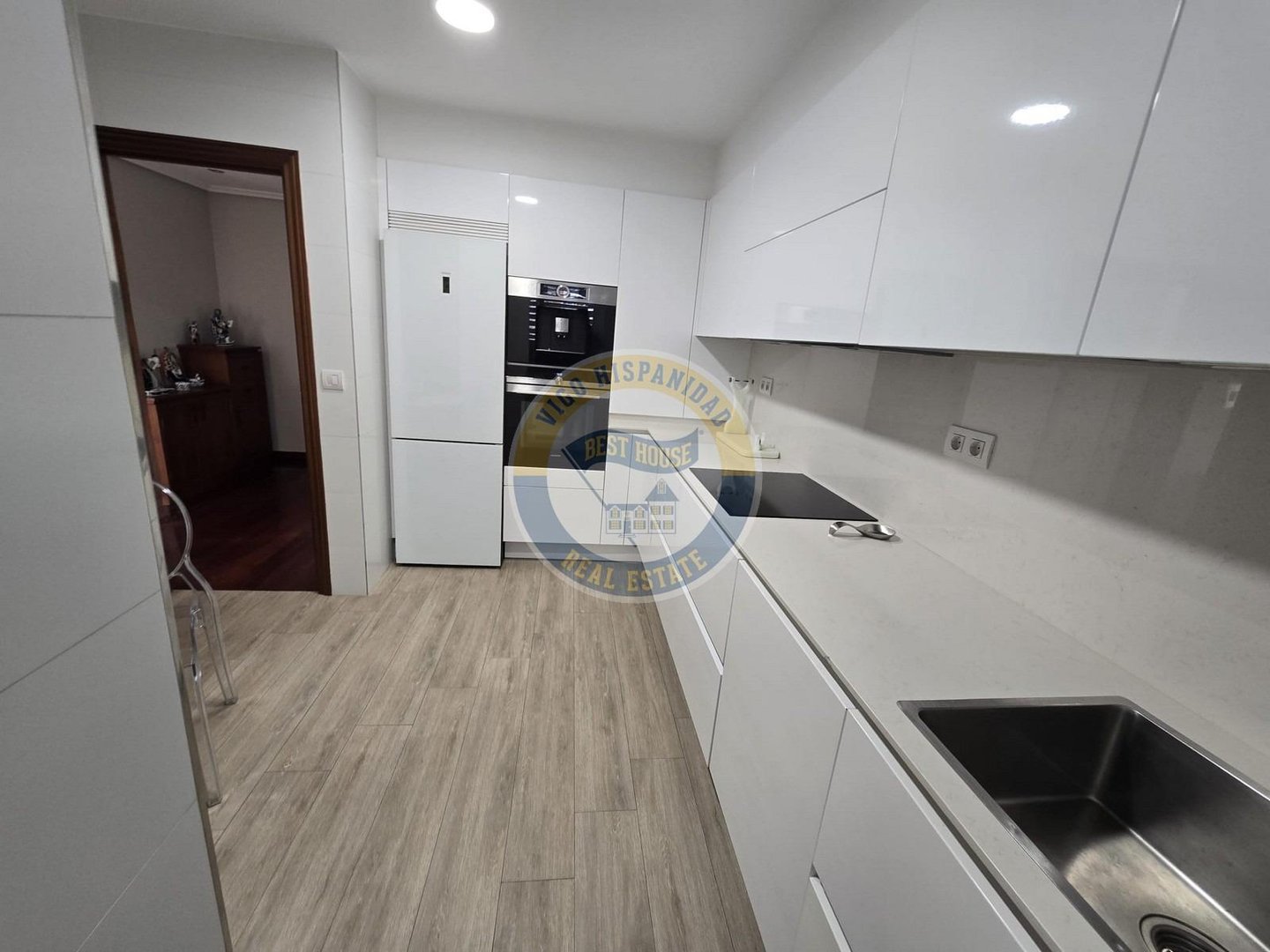 Flat 100 m² in Vigo