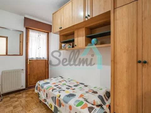 Piso de 87 m² en Oviedo