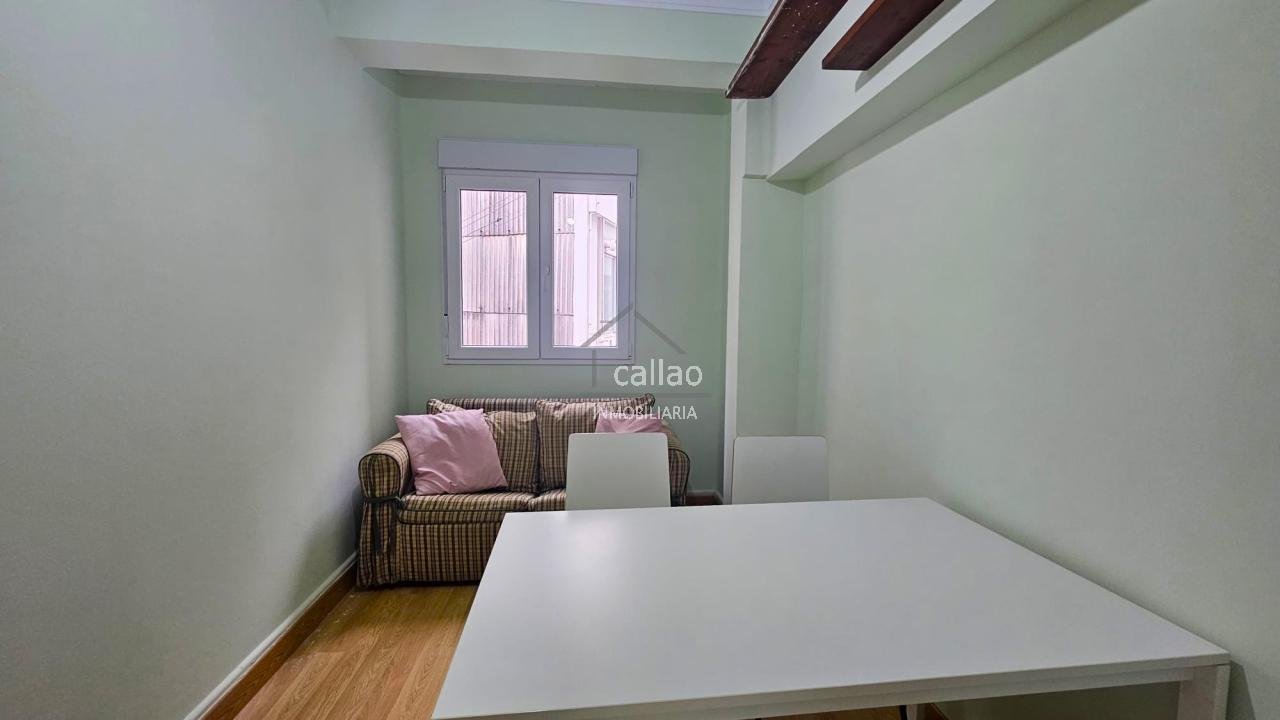Zimmer 99 m², Ferrol