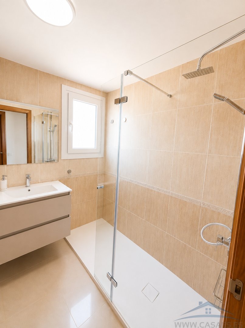 Piso de 143 m² en Roquetas de Mar