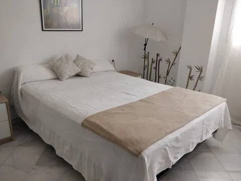 Piso de 50 m² en Tomares