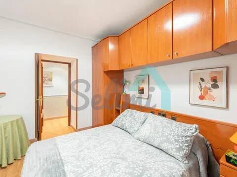 Habitación 87 m², Oviedo
