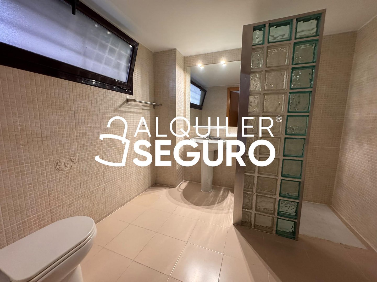 Wohnung 76 m² in Madrid