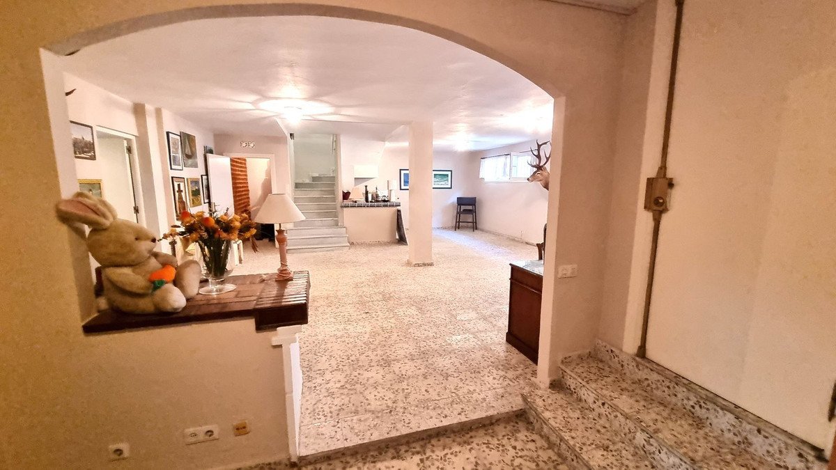 Casa de 593 m² en Luque